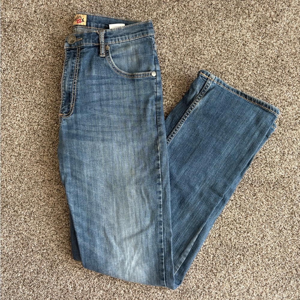 Wangler 20x Light Wash Blue Jeans